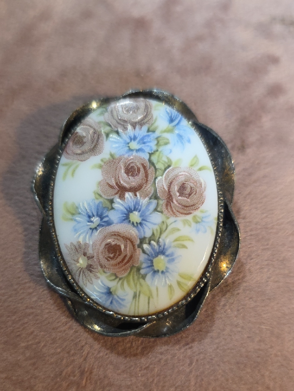 🌸 Vintage Mid-Century Porcelain Floral Brooch Pin/Pendant 🌸